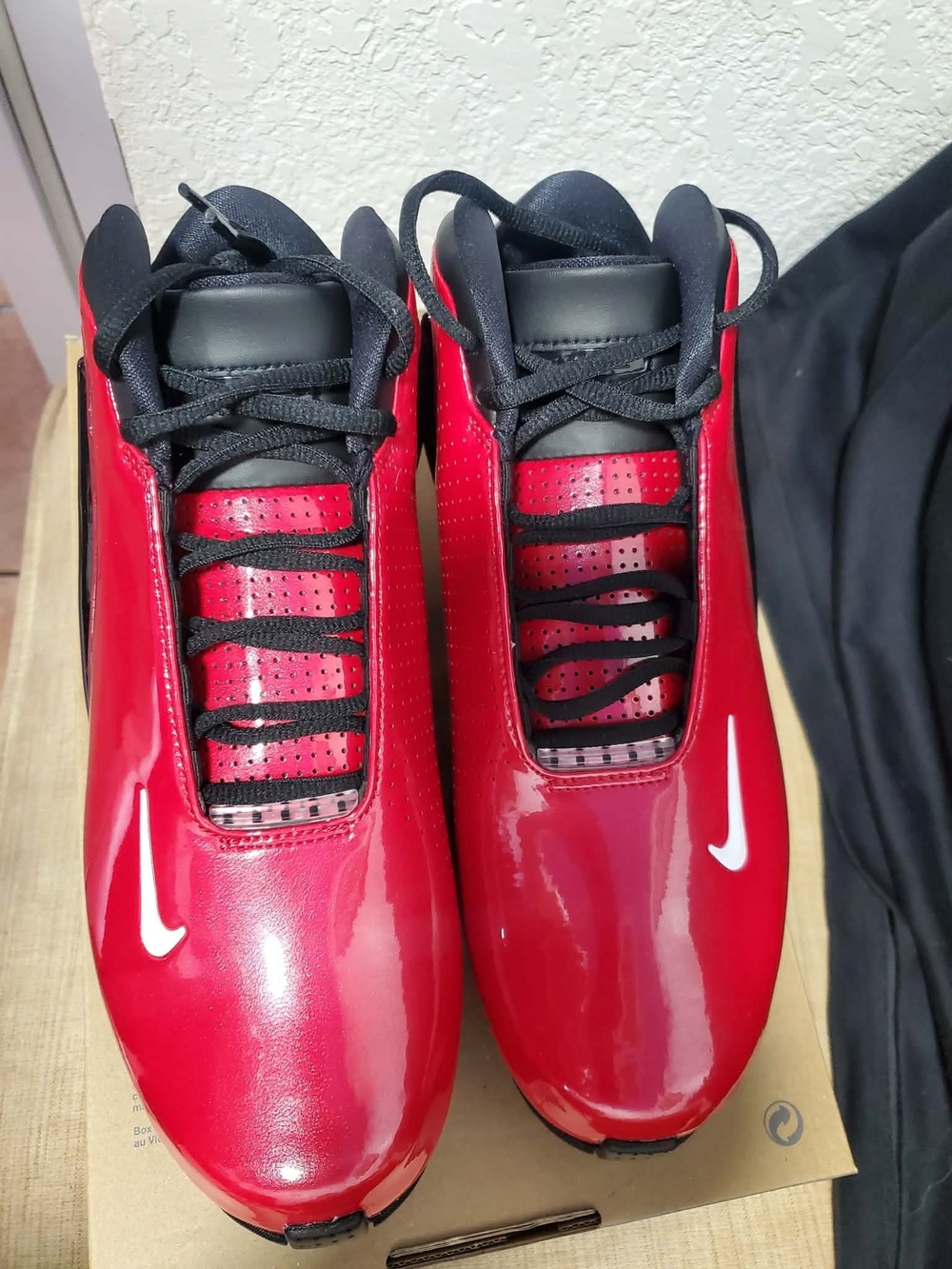 Nike Men’s Red Athletic Sneakers with Black Accents